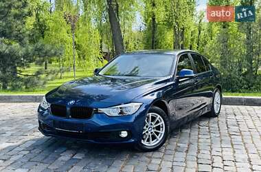 Седан BMW 3 Series 2017 в 