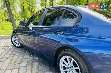 Седан BMW 3 Series 2017 в 