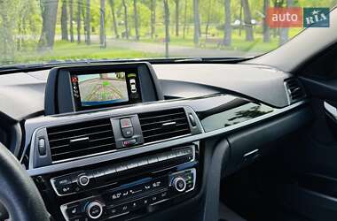 Седан BMW 3 Series 2017 в 