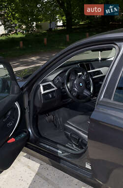 Седан BMW 3 Series 2015 в 
