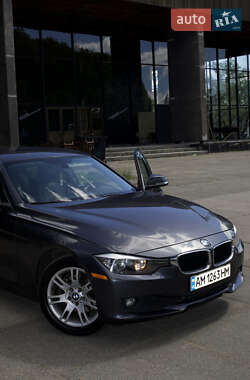 Седан BMW 3 Series 2015 в 