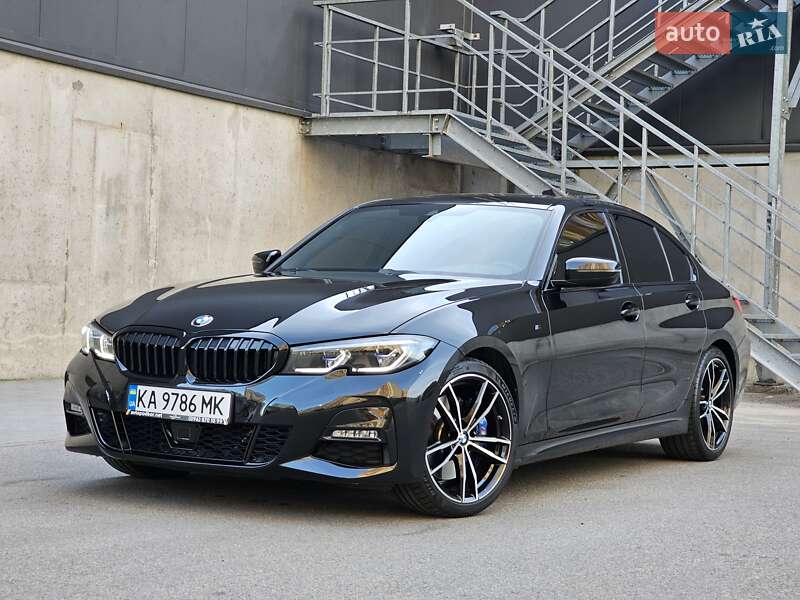 Седан BMW 3 Series 2022 в Киеве