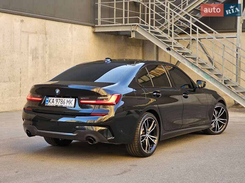 Седан BMW 3 Series 2022 в Киеве