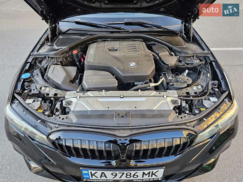 Седан BMW 3 Series 2022 в Киеве