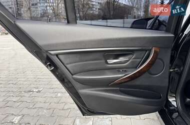 Седан BMW 3 Series 2015 в 
