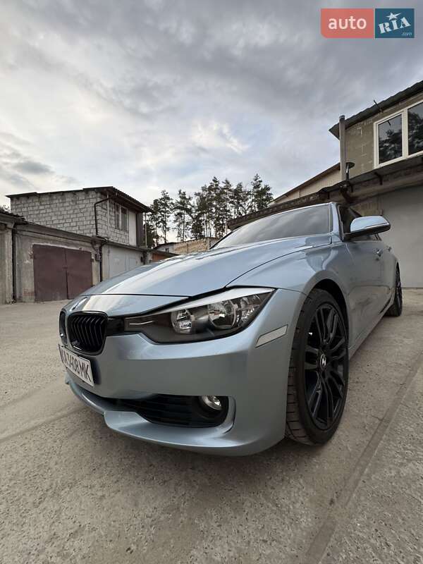 Седан BMW 3 Series 2013 в Киеве фото 9 Седан BMW 3 Series 2013 в Киеве