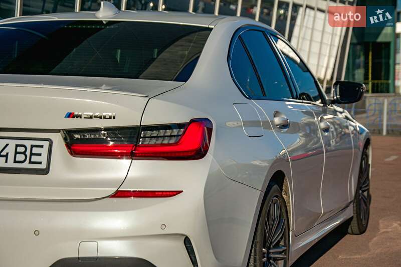 Седан BMW 3 Series 2019 в Киеве