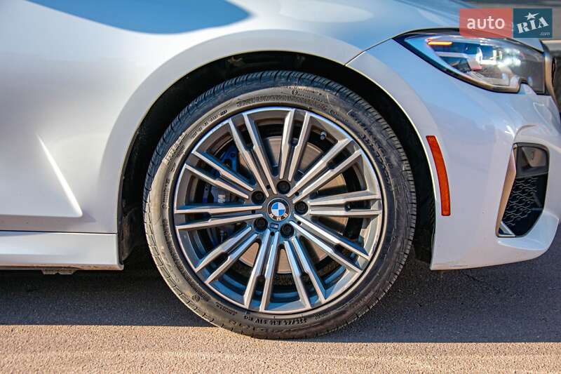 Седан BMW 3 Series 2019 в Киеве
