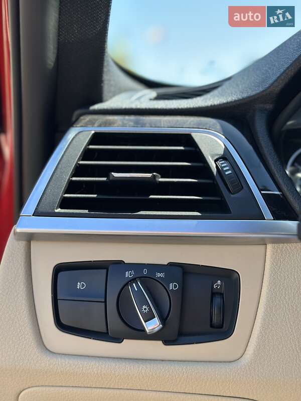 Седан BMW 3 Series 2015 в Одесі