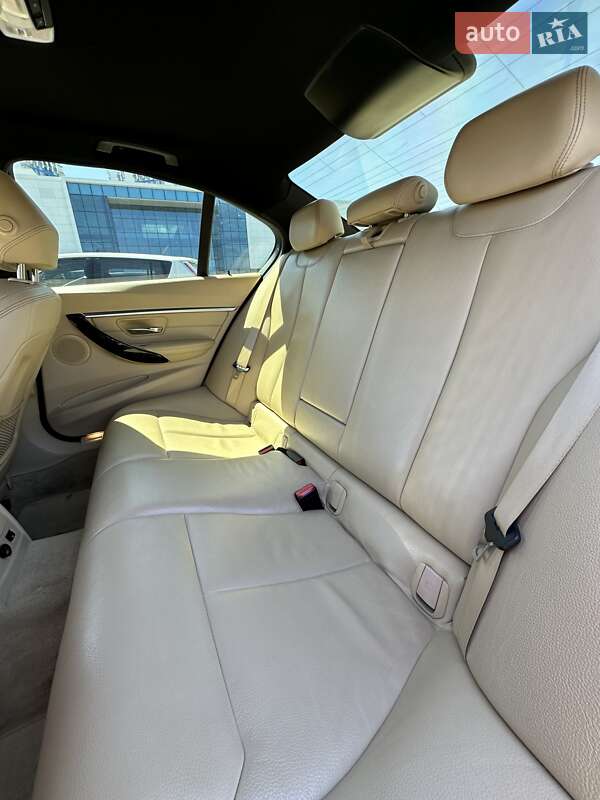 Седан BMW 3 Series 2015 в Одесі