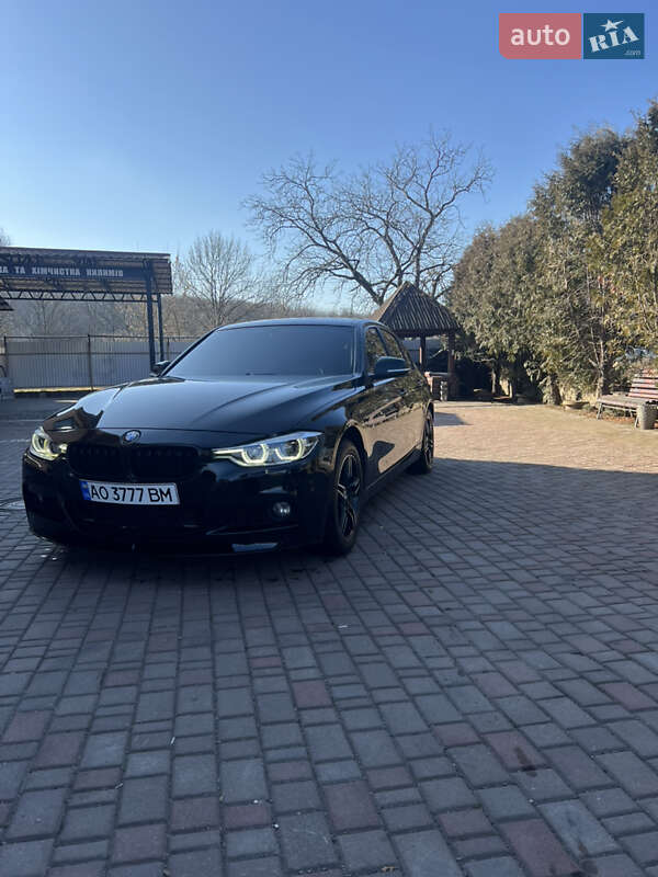 Седан BMW 3 Series 2012 в 