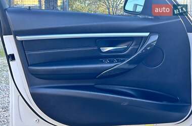 Седан BMW 3 Series 2016 в 