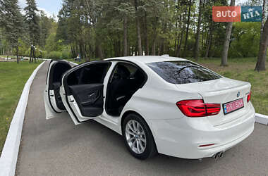 Седан BMW 3 Series 2017 в 