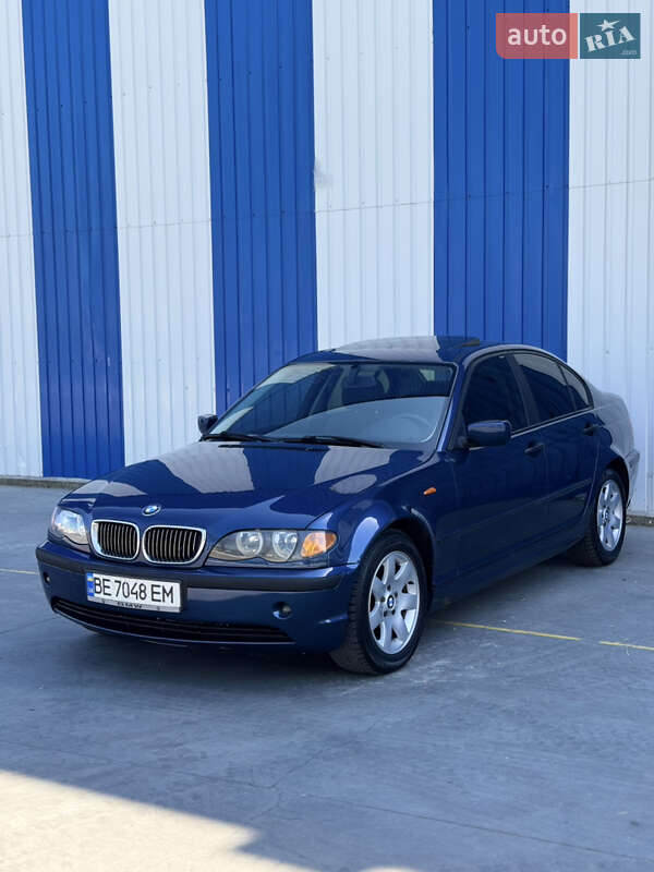 Седан BMW 3 Series 2004 в 