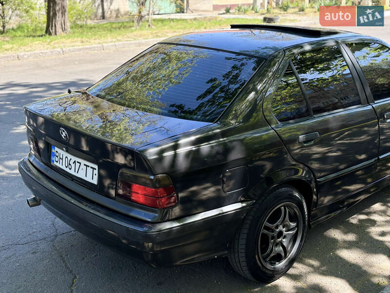 BMW 3 Series 1992