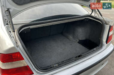 Седан BMW 3 Series 2001 в 