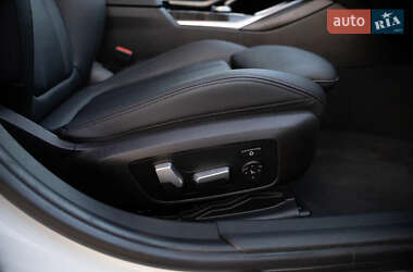 Седан BMW 3 Series 2019 в 