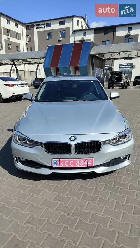 Седан BMW 3 Series 2014 в Киеве