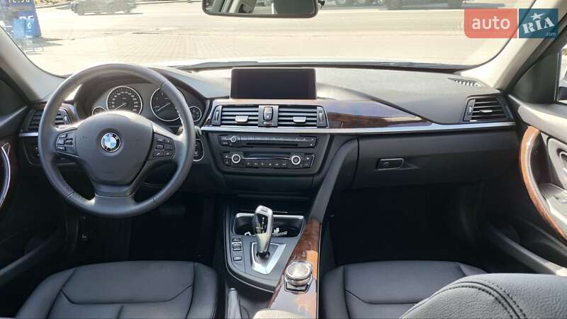 Седан BMW 3 Series 2014 в Киеве