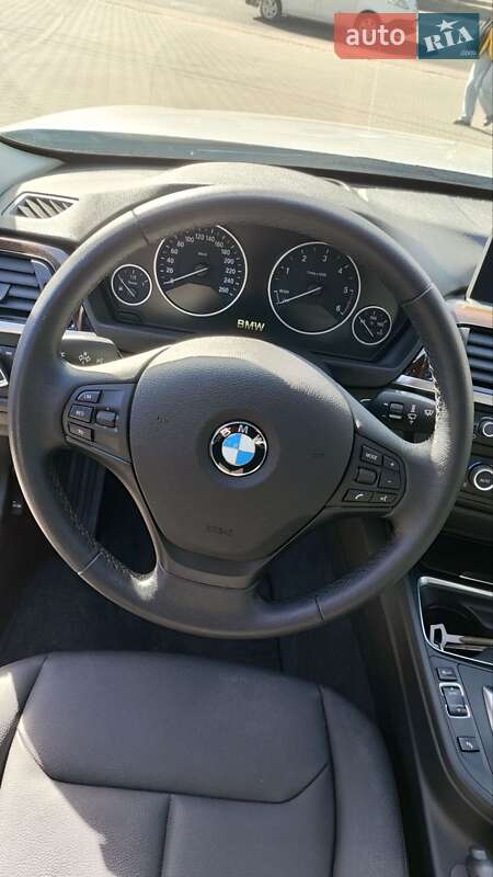 Седан BMW 3 Series 2014 в Киеве