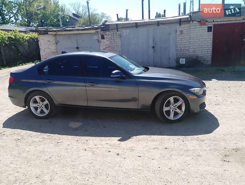 Седан BMW 3 Series 2015 в Черкассах