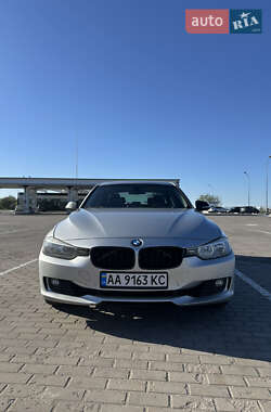 Седан BMW 3 Series 2012 в 