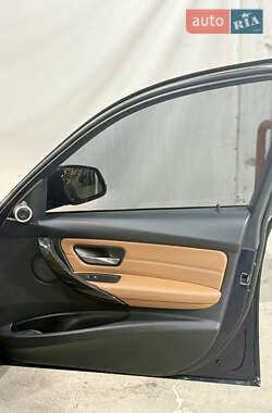 Седан BMW 3 Series 2014 в 