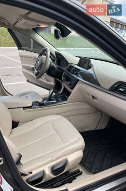 Седан BMW 3 Series 2013 в 