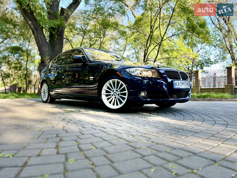 Седан BMW 3 Series 2010 в Одесі