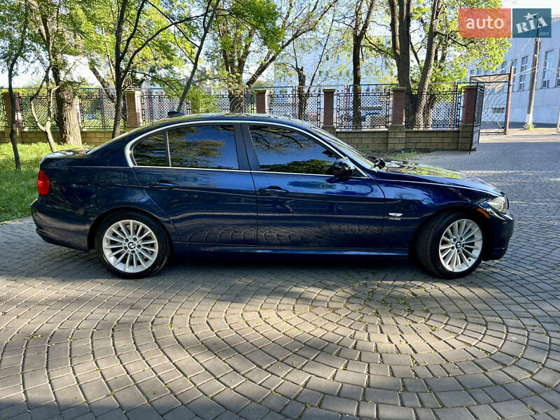Седан BMW 3 Series 2010 в Одесі