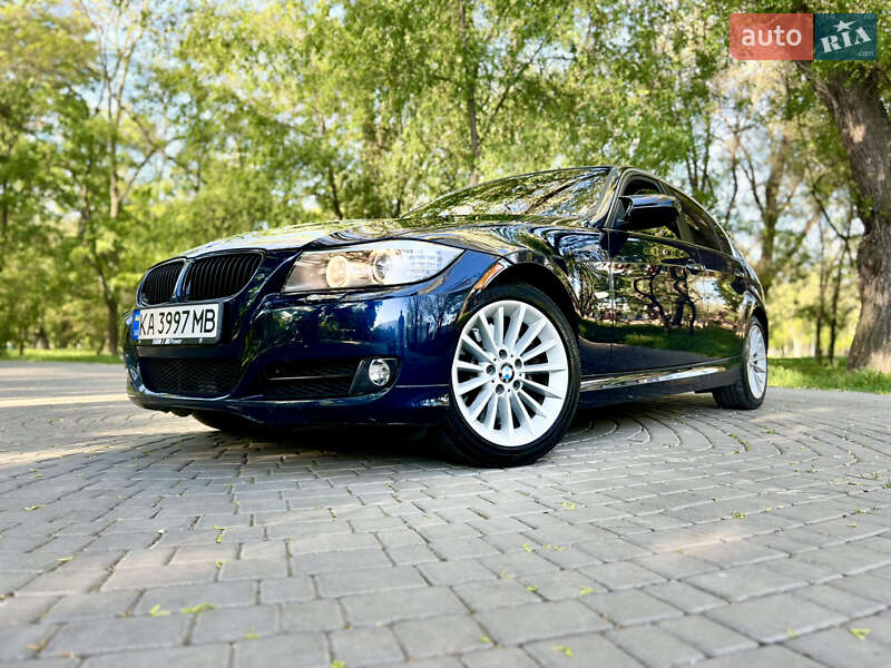 Седан BMW 3 Series 2010 в Одесі