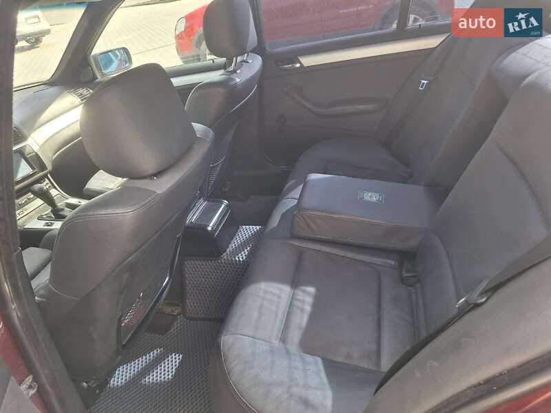 Седан BMW 3 Series 2003 в Черновцах
