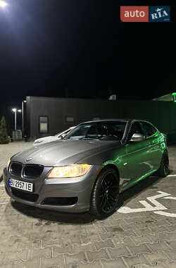 Седан BMW 3 Series 2009 в 