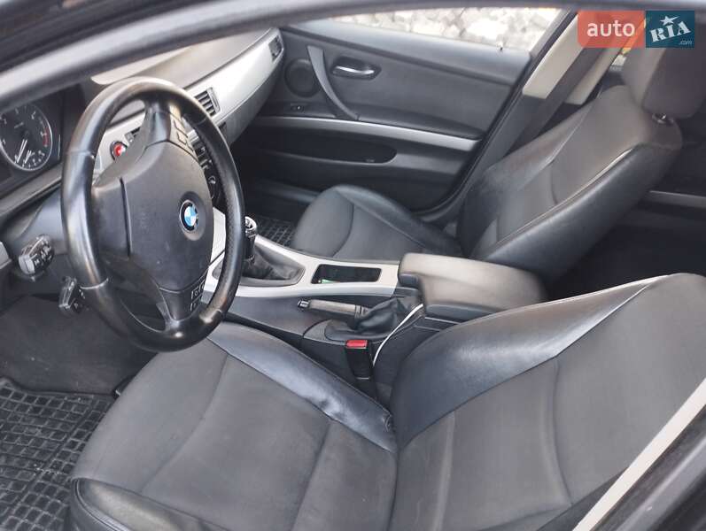 Универсал BMW 3 Series 2006 в Николаеве