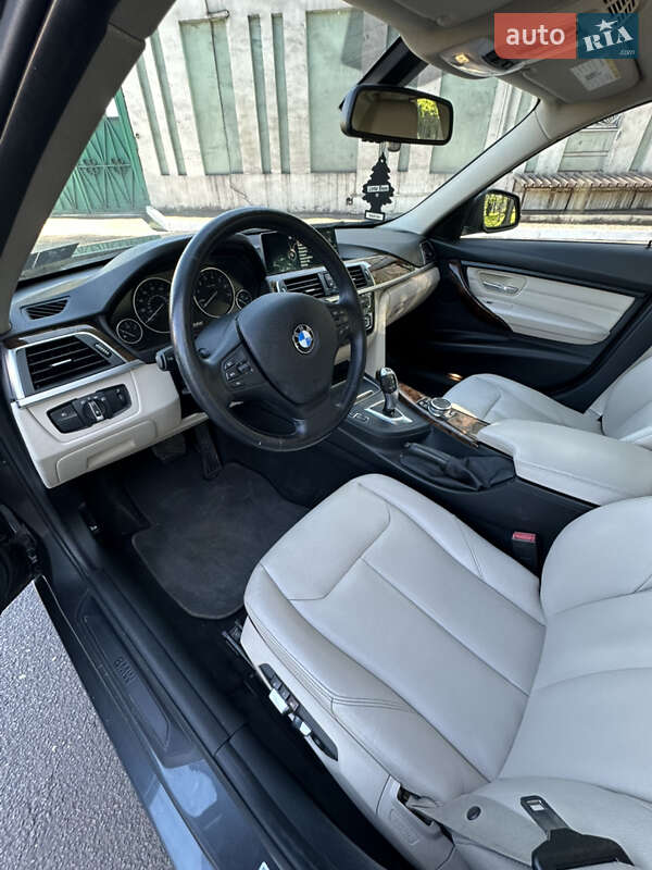 Седан BMW 3 Series 2016 в Днепре