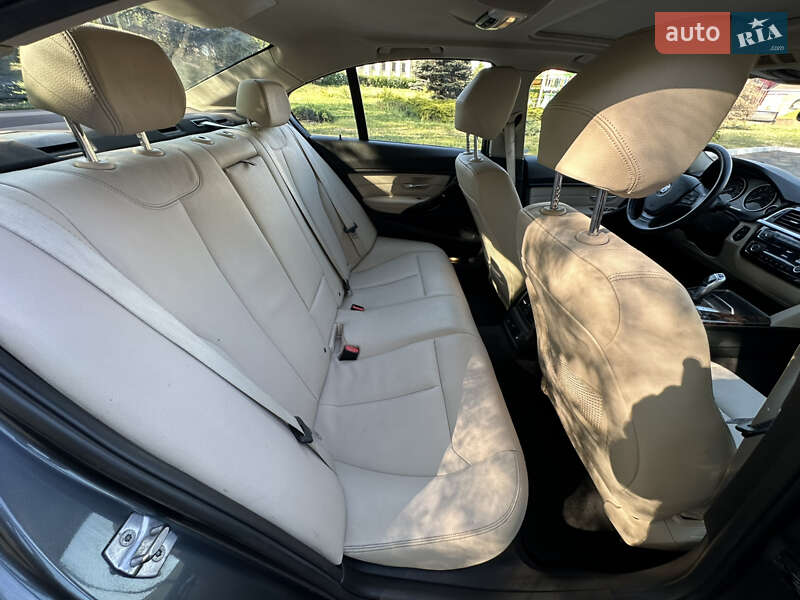 Седан BMW 3 Series 2016 в Днепре