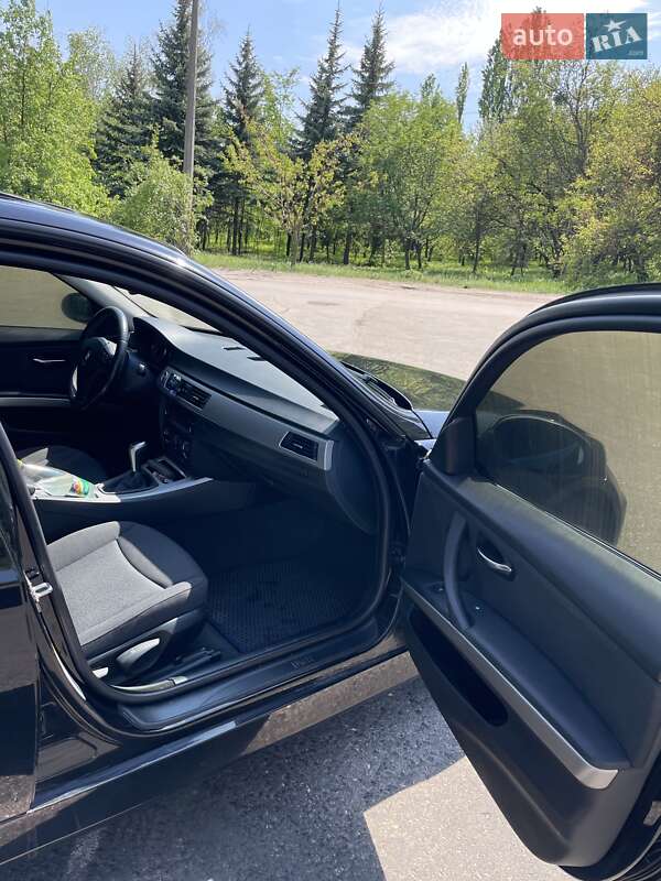 Універсал BMW 3 Series 2007 в Чугуєві