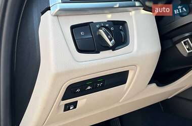 Седан BMW 3 Series 2016 в 