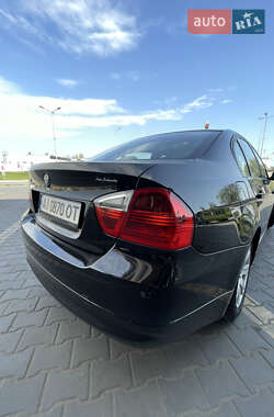 Седан BMW 3 Series 2005 в 