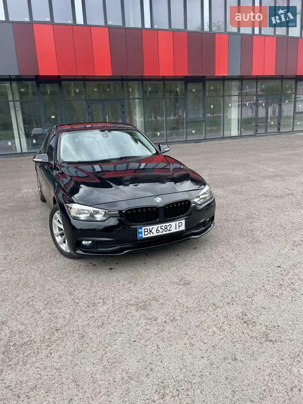 Седан BMW 3 Series 2016 в Рівному