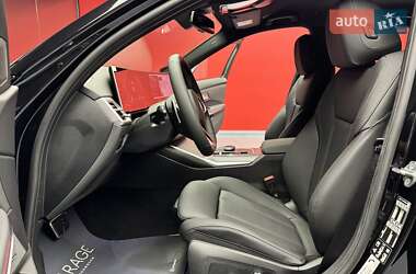 Седан BMW 3 Series 2025 в 