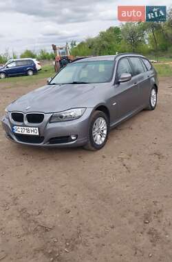 Універсал BMW 3 Series 2011 в Дерно