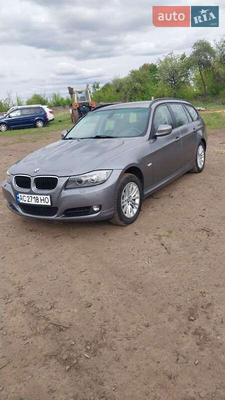 Універсал BMW 3 Series 2011 в Дерно