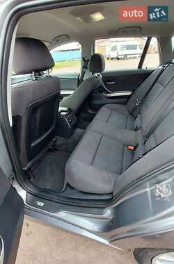 Універсал BMW 3 Series 2011 в Дерно
