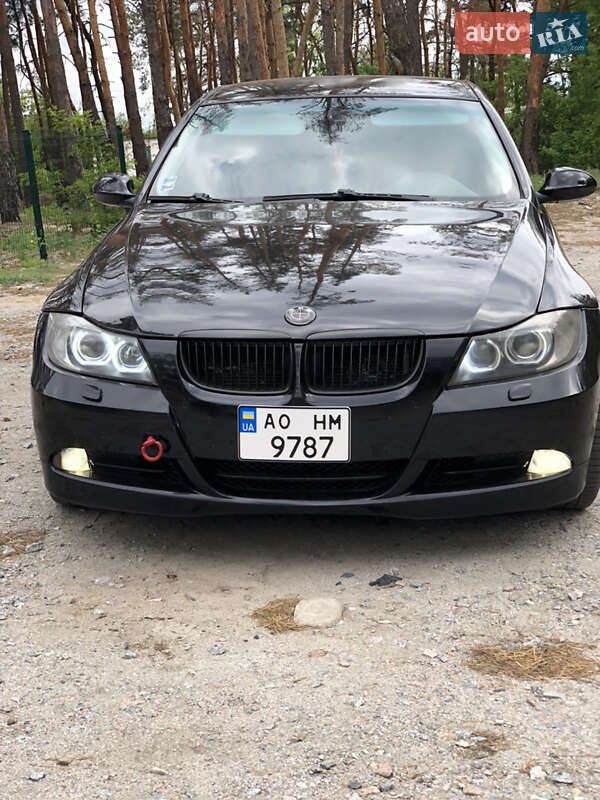 Седан BMW 3 Series 2007 в Зміїві