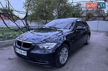 Седан BMW 3 Series 2006 в Ровно