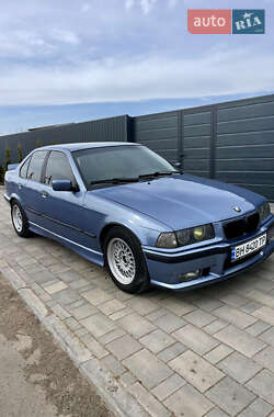 Седан BMW 3 Series 1994 в Одесі