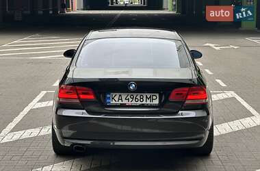 Купе BMW 3 Series 2010 в 