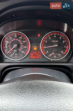 Купе BMW 3 Series 2011 в 