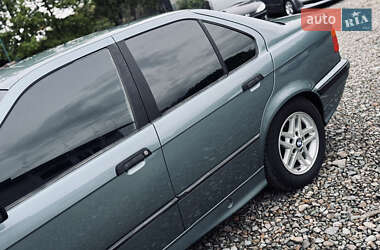 Седан BMW 3 Series 1993 в 